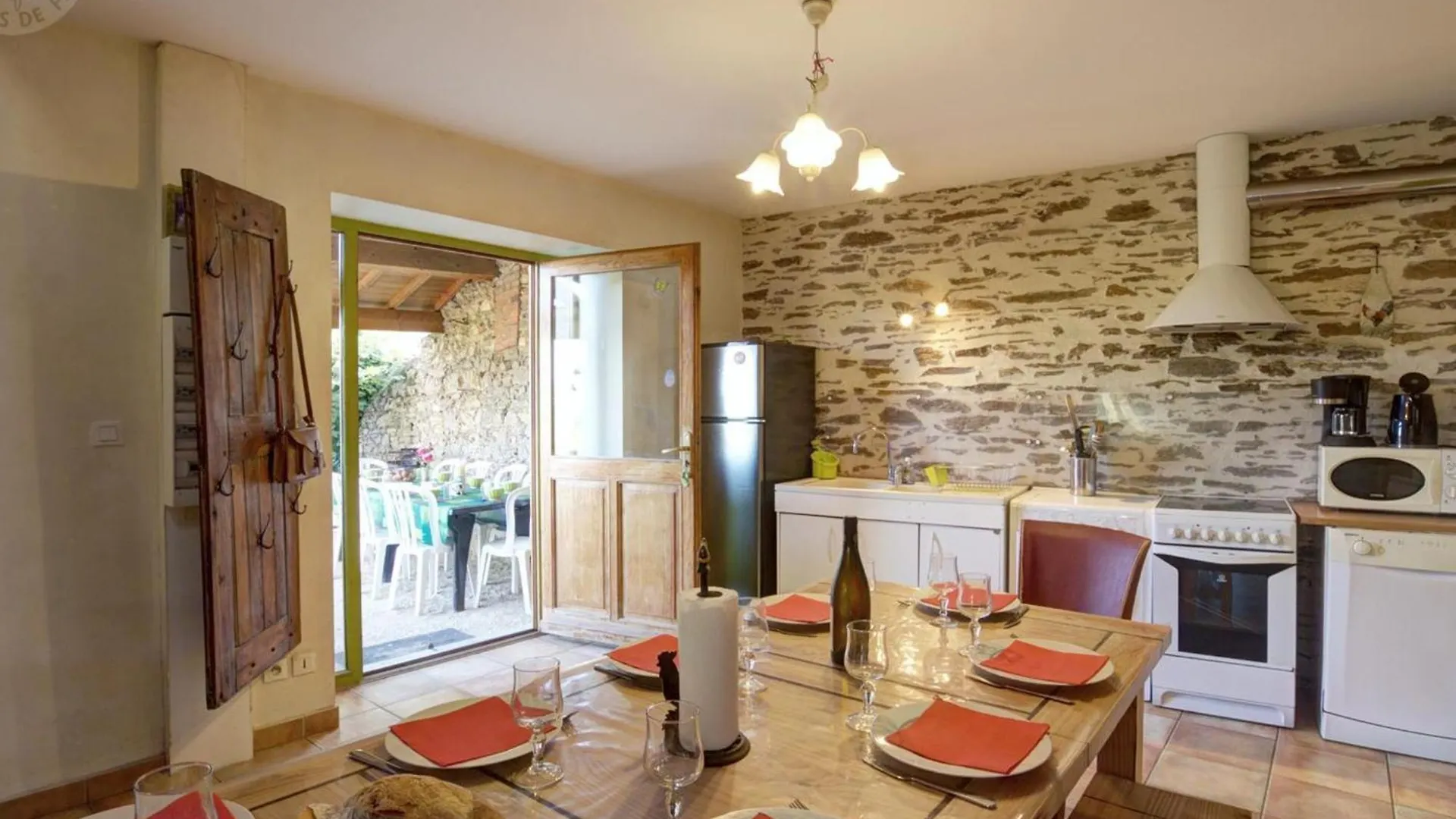 Gites Au Coeur Du Parc Du Pilat, Parfait Pour Les Familles Et Amateurs D'Activites En Plein Air - Fr-1-496-72 La Terrasse-sur-Dorlay 0*,  Frankreich