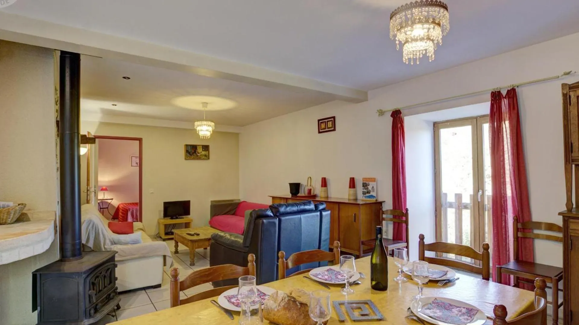Gites Au Coeur Du Parc Du Pilat, Parfait Pour Les Familles Et Amateurs D'Activites En Plein Air - Fr-1-496-72 La Terrasse-sur-Dorlay Ferienhaus
